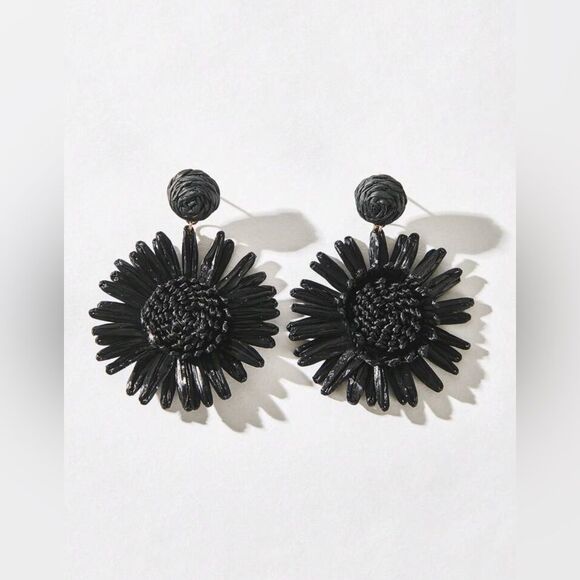 Zara Jewelry - Boho Black Floral Earrings N1452